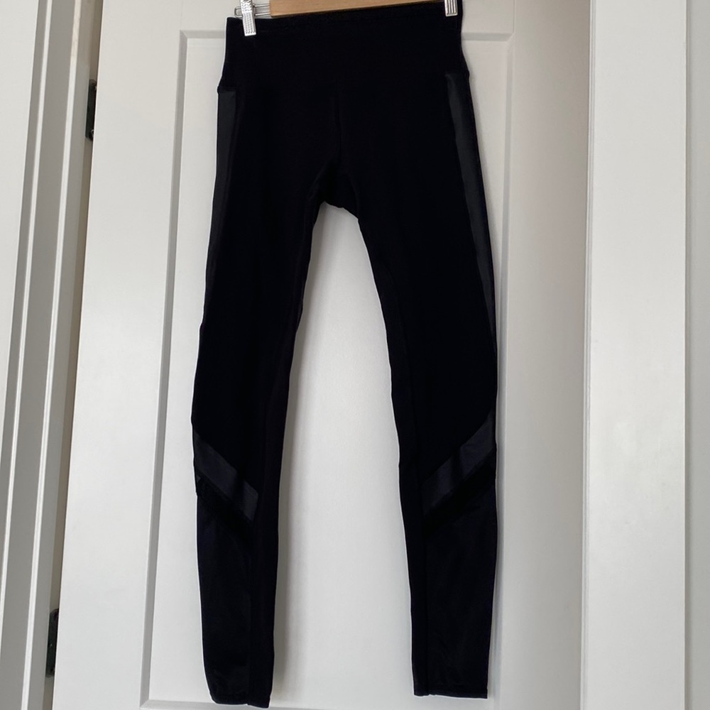 Alo Yoga Mesh Leggings